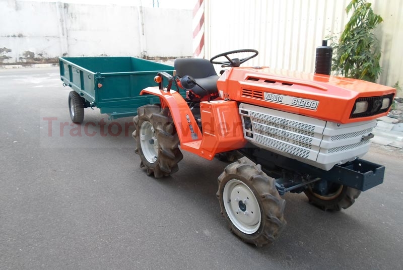 Kubota / B1200
